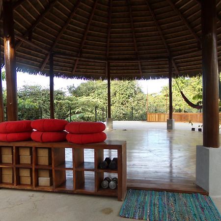 Iluminar Beachfront Suites Nosara Exterior photo